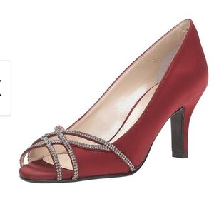 Caparros  Eliza Classic pumps